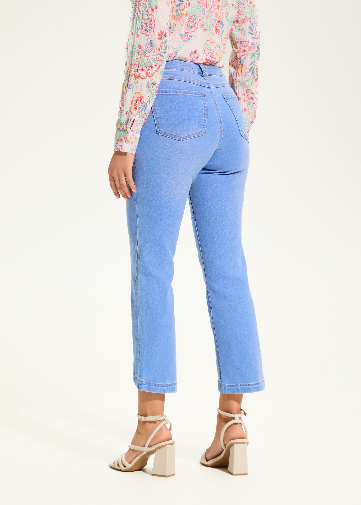 Olivia Bootcut Ankle Pant