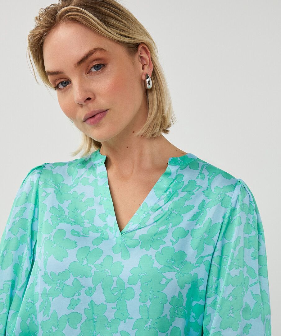Daylight V Neck Blouse