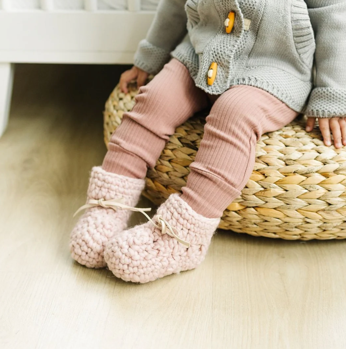 Sweater Moccs