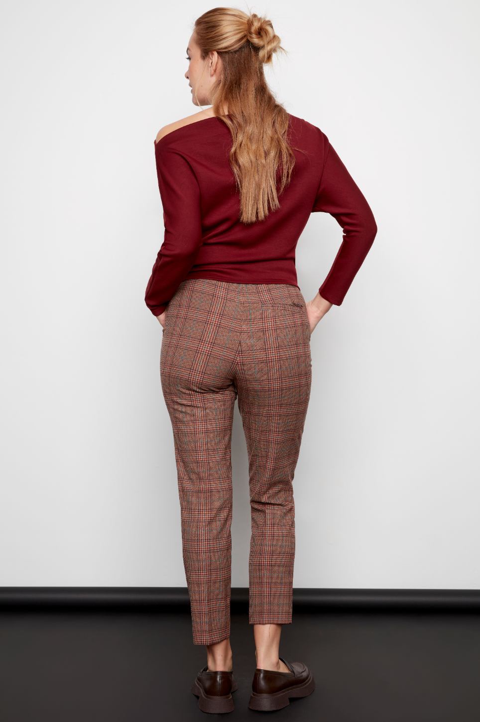 Spencer Plaid Techno Ankle Pant
