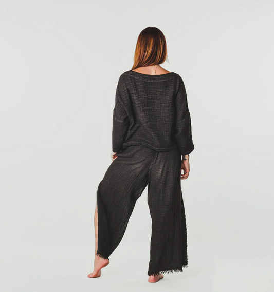 Crinkle Long Sleeve Boat Neck Top