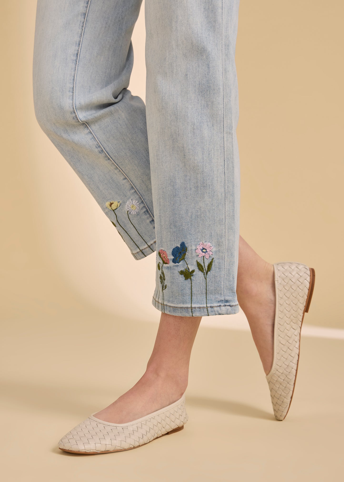 Pull-On Straight Crop Denim, Light Wash