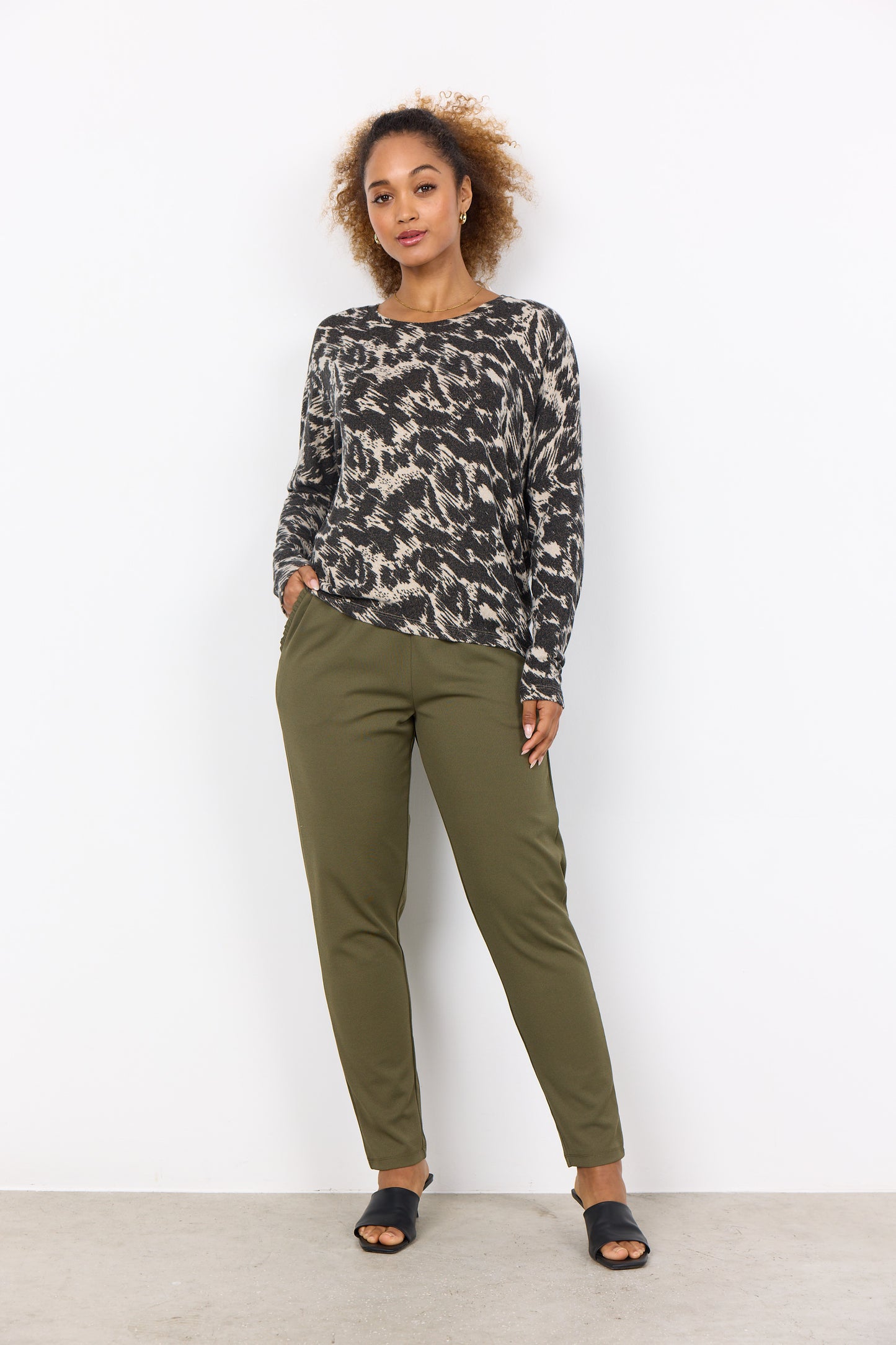 Biara Aop 121
