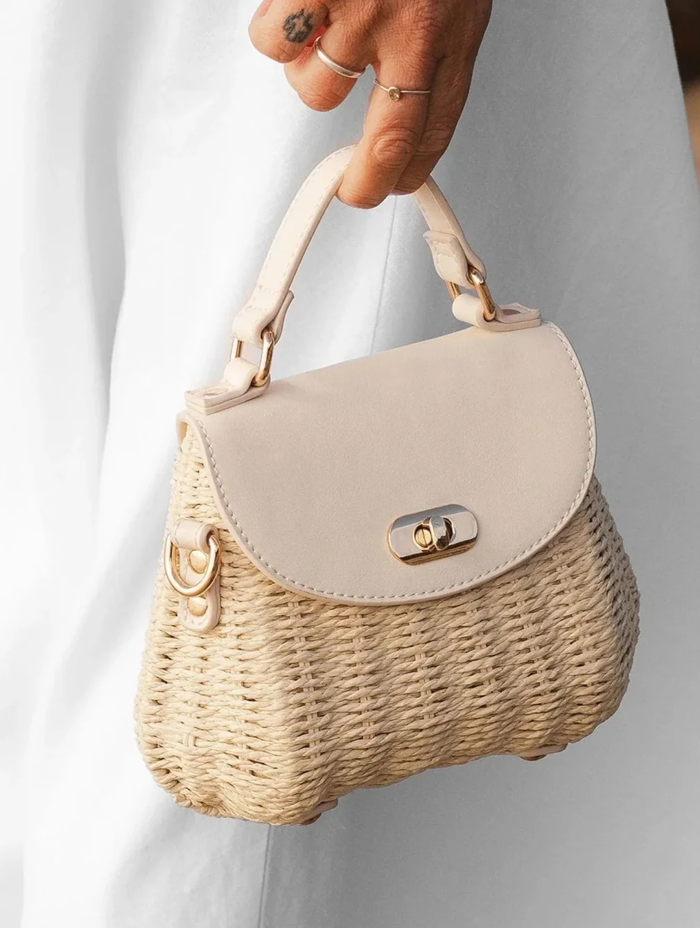 Sandy Raffia Crossbody Bag