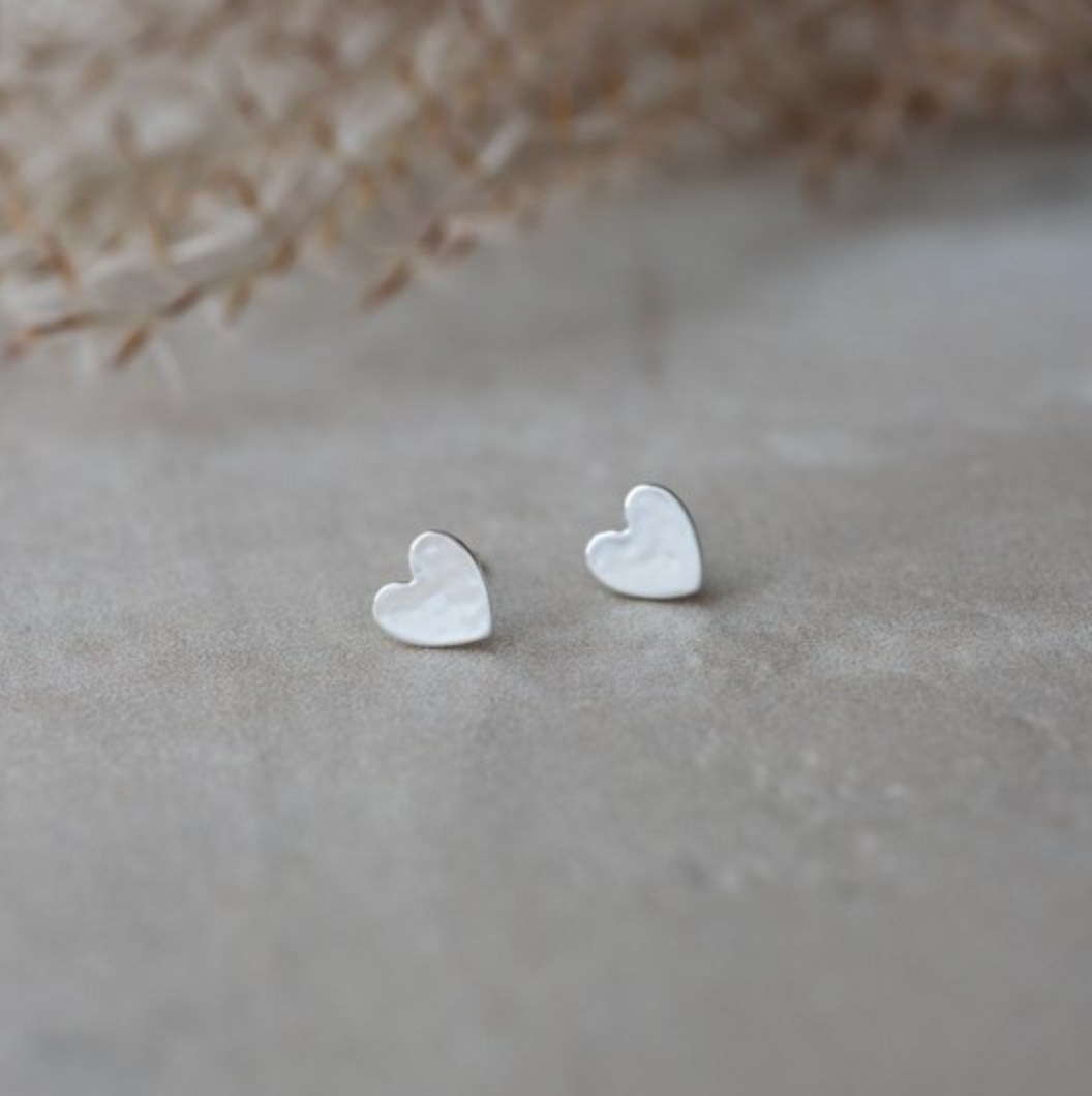 Amado Studs